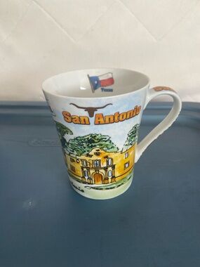 San Antonio Souvenir Ceramic Mug - Yellow & White